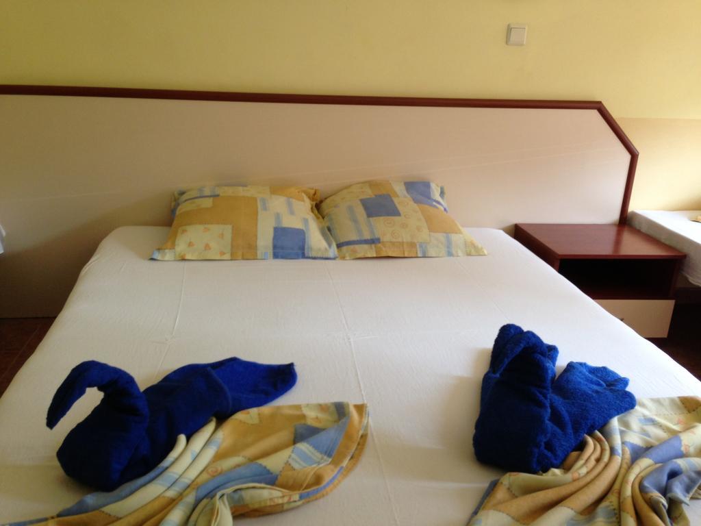 Femili Hotel Diveda Sveti Vlas Bilik gambar