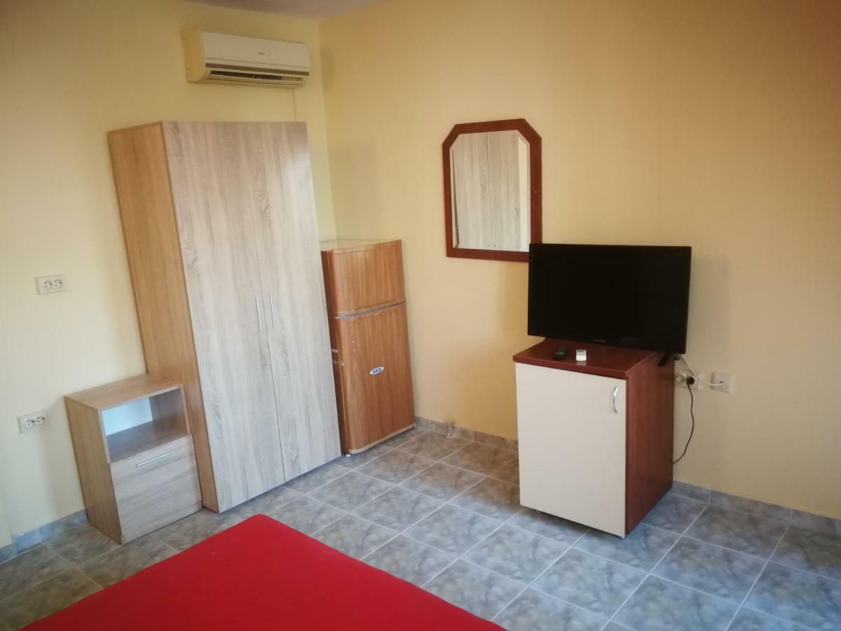 Femili Hotel Diveda Sveti Vlas Luaran gambar