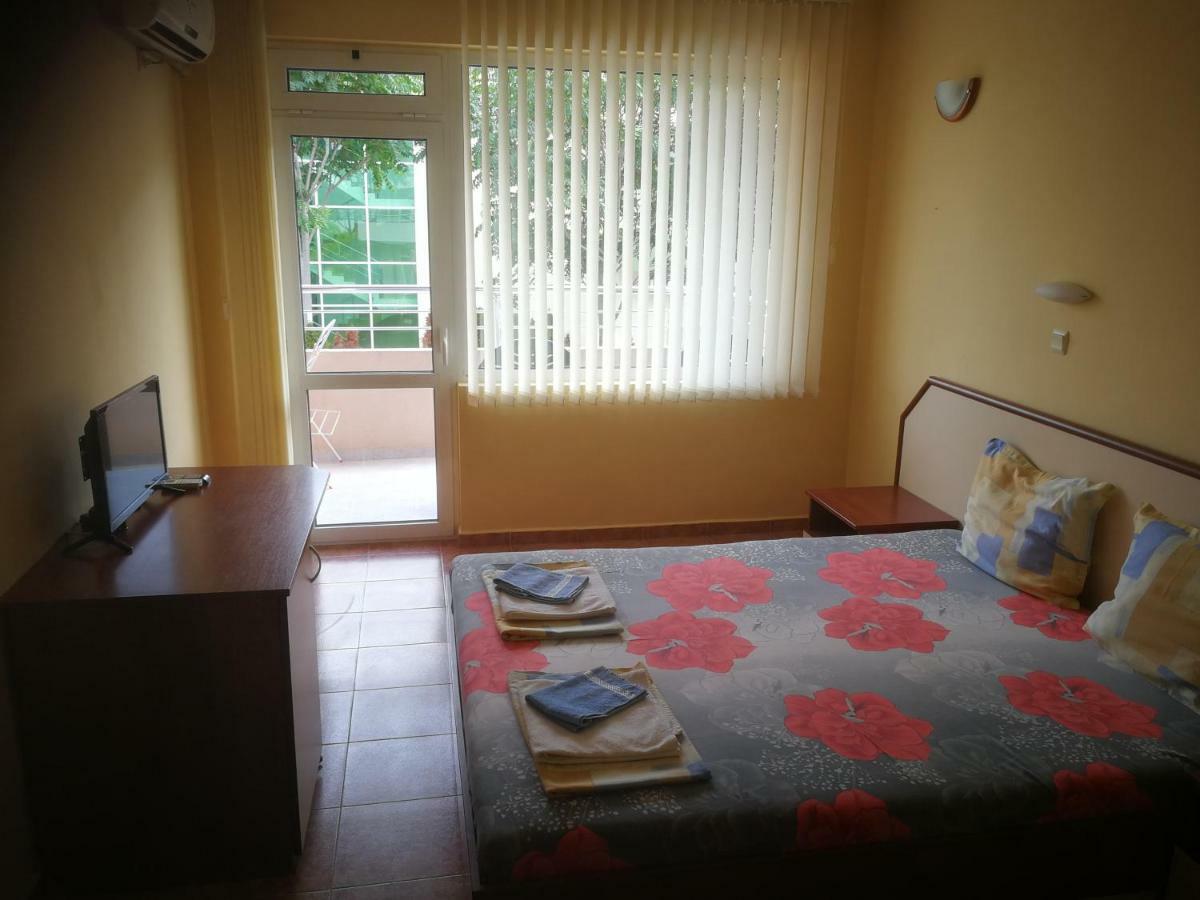 Femili Hotel Diveda Sveti Vlas Luaran gambar